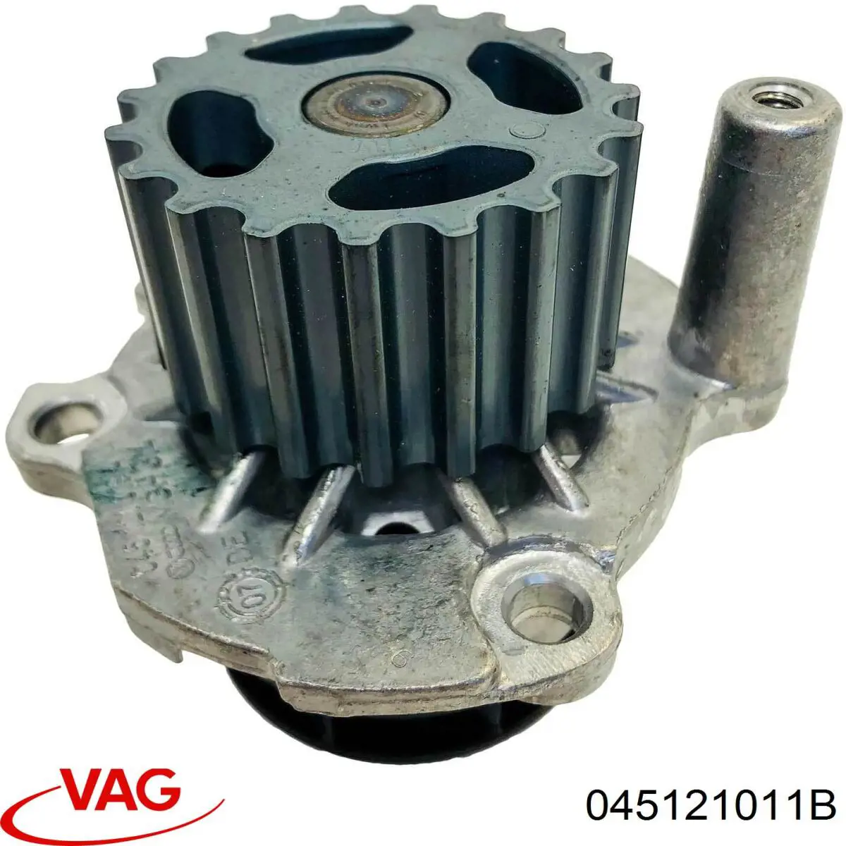 Bomba de agua 045121011B VAG