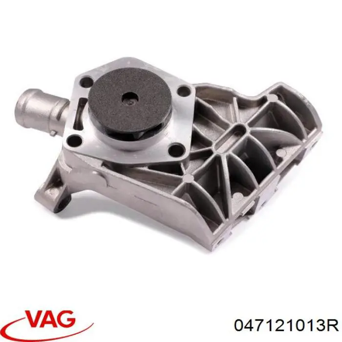 047121013R VAG Bomba refrigerante coche