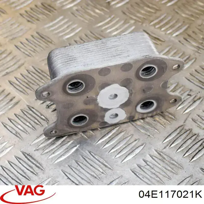 Radiador de aceite 04E117021K VAG