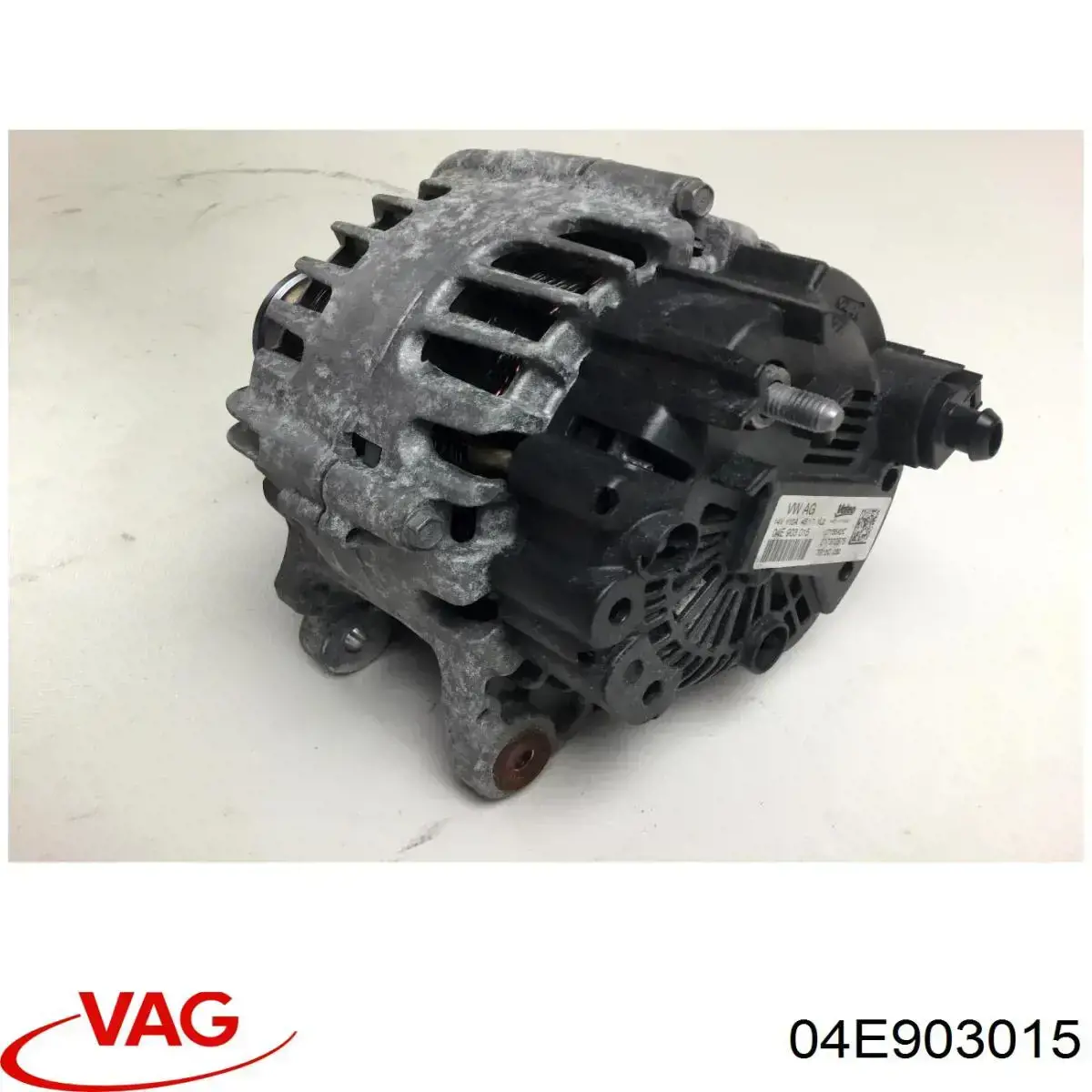 Alternador 04E903015H VAG