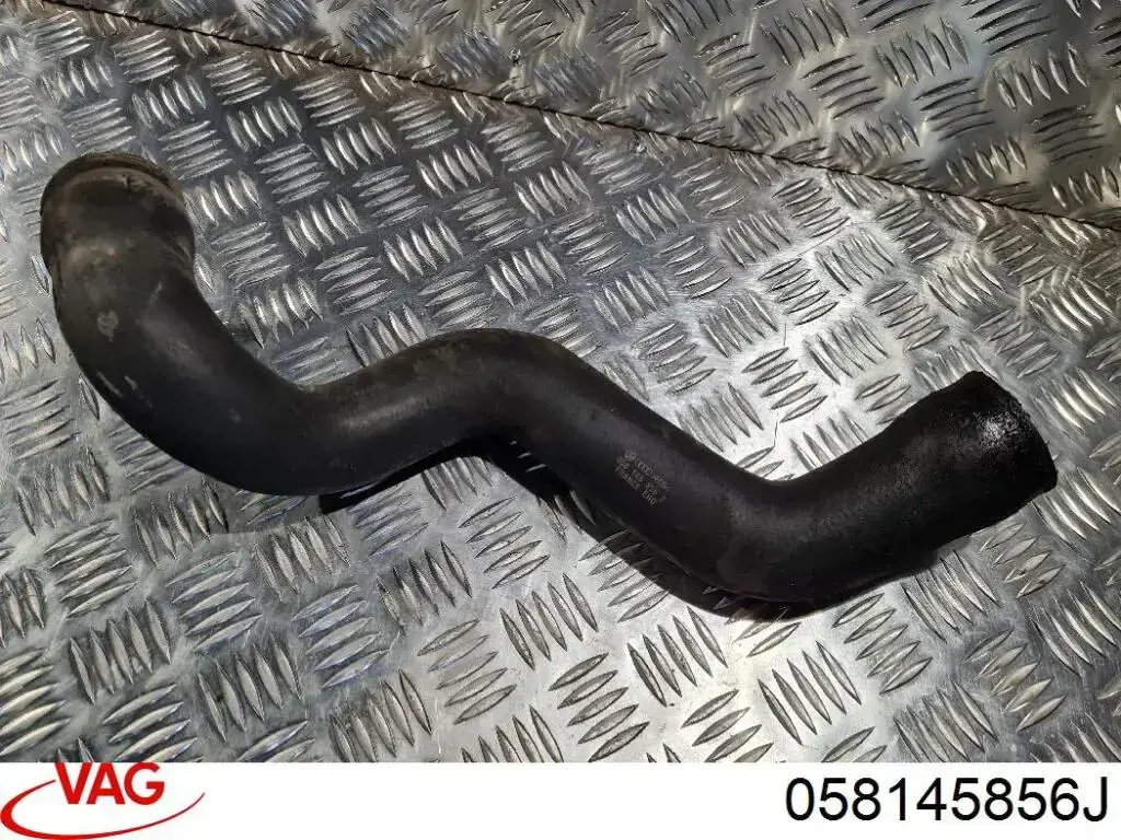 Tubo flexible de aire de sobrealimentación VAG 058145856J