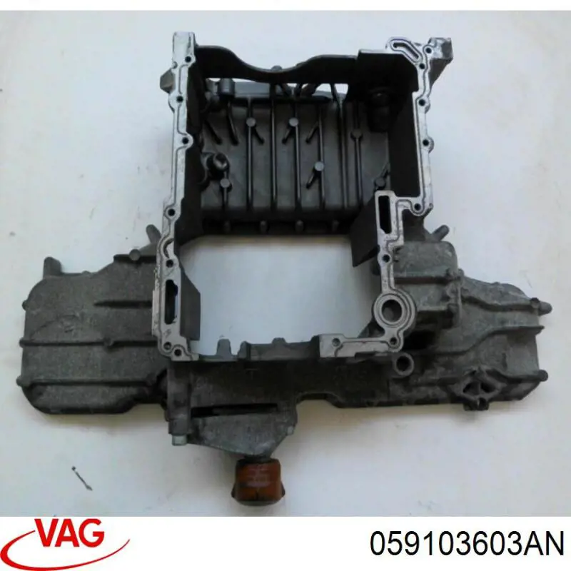 Cárter de aceite del motor VAG 059103603AN precio, desde 121,97 EUR