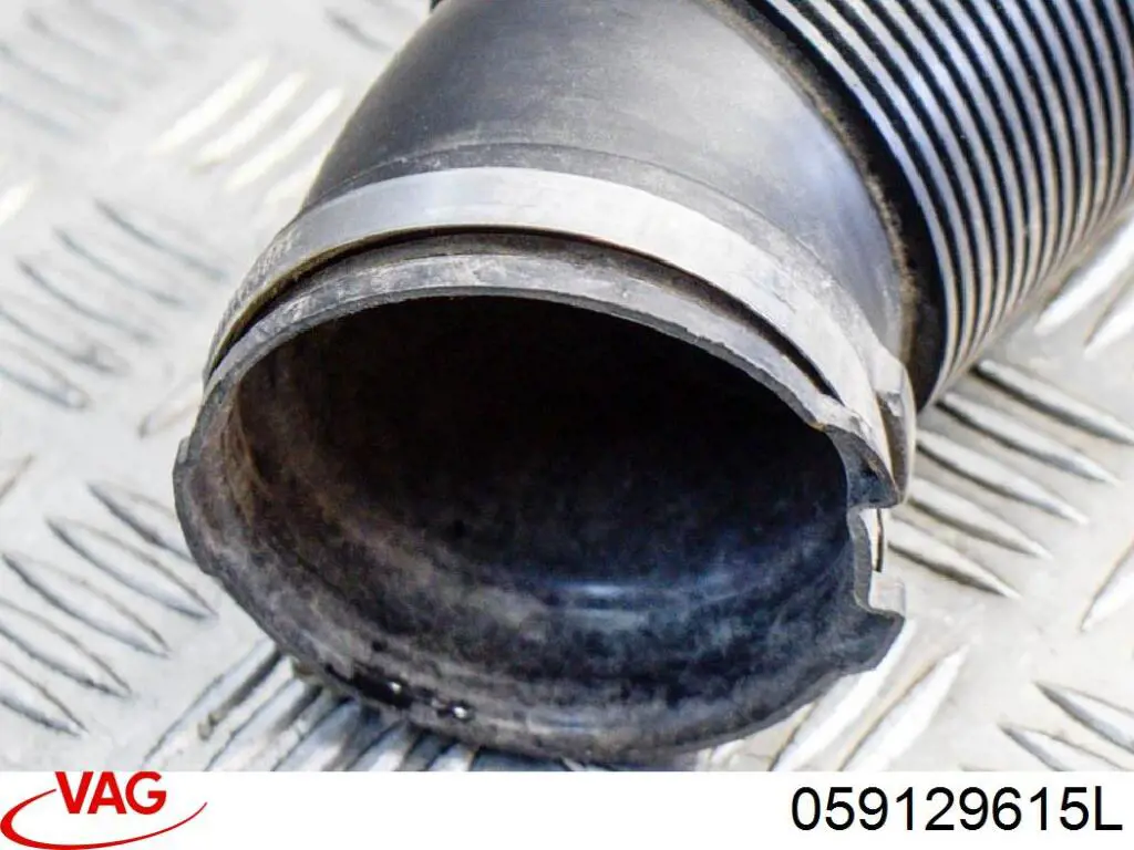 Conducto de aire, salida del filtro de aire 059129615L VAG
