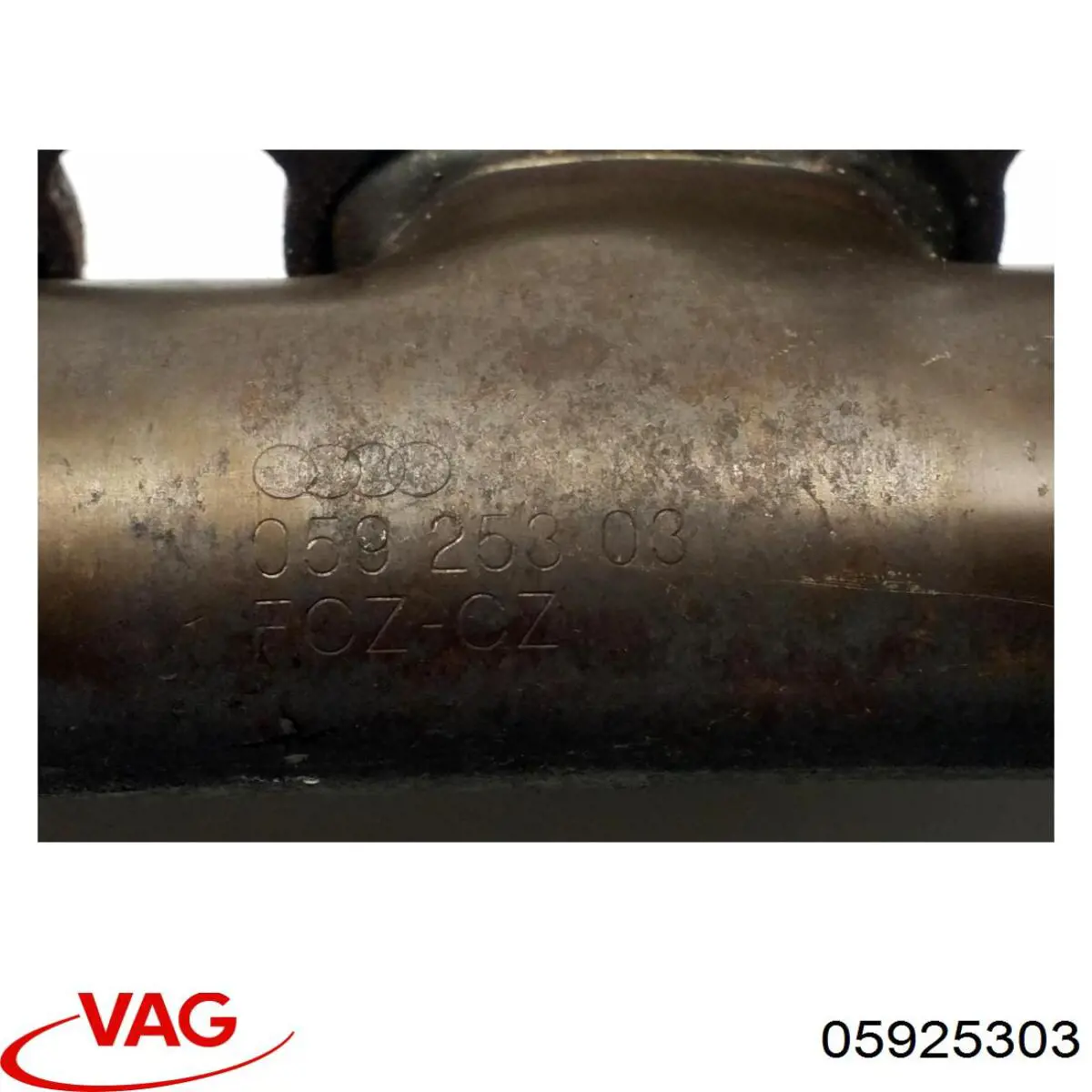 Colector de escape izquierdo 05925303 VAG