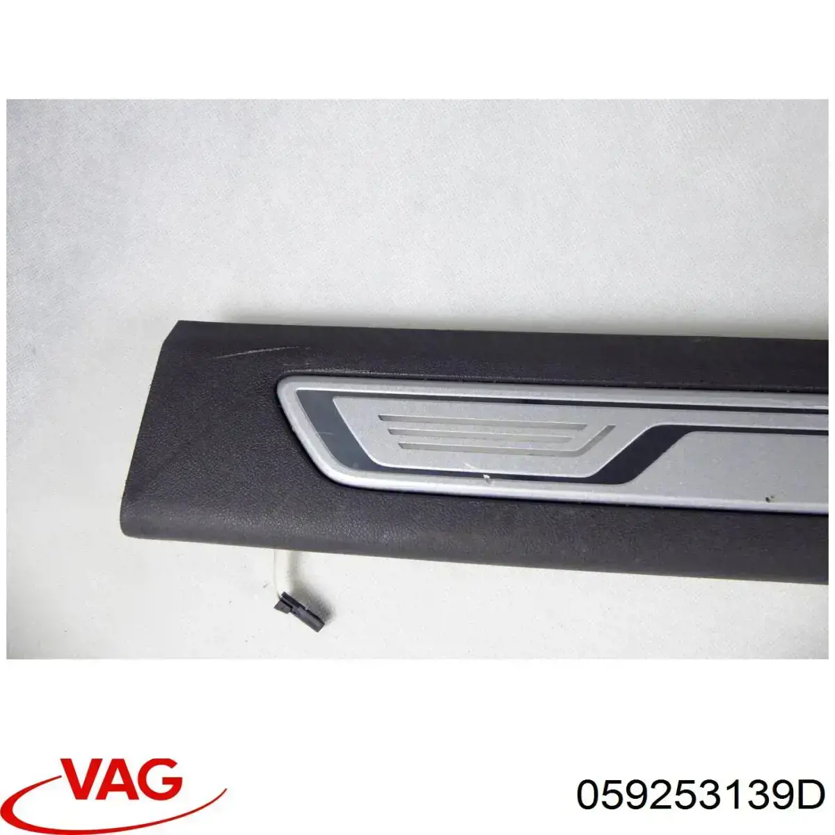 059253139D VAG Abrazadera de fijación del catalizador a la turbina