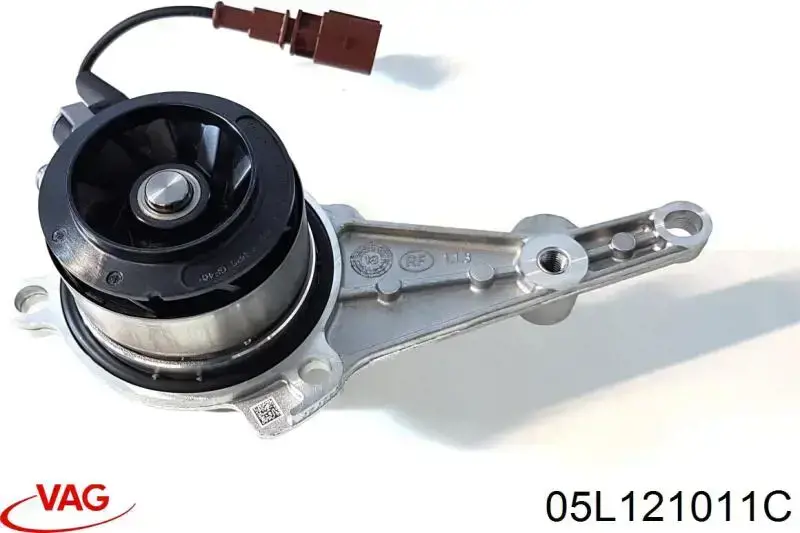 Comprar 05L121011C VAG Bomba de agua para motor
