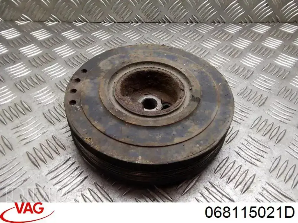 Comprar 068115021A VAG Engranaje de accionamiento de la bomba de aceite