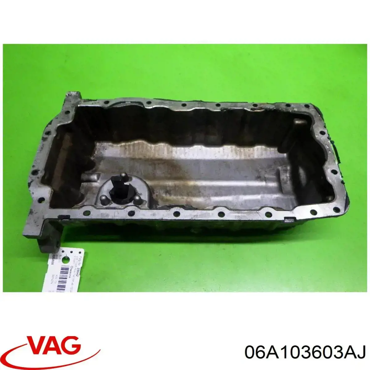 Cárter de aceite del motor 06A103603AJ VAG
