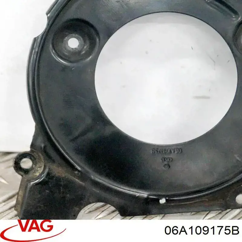 06A109175B VAG Cubierta inferior de la correa de distribución