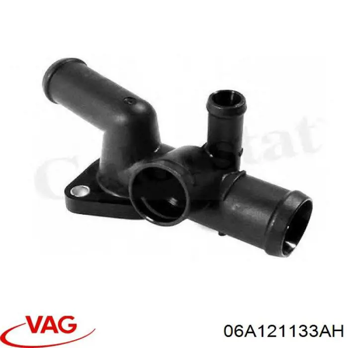 06A121133AH VAG brida del sistema de refrigeración (triple)