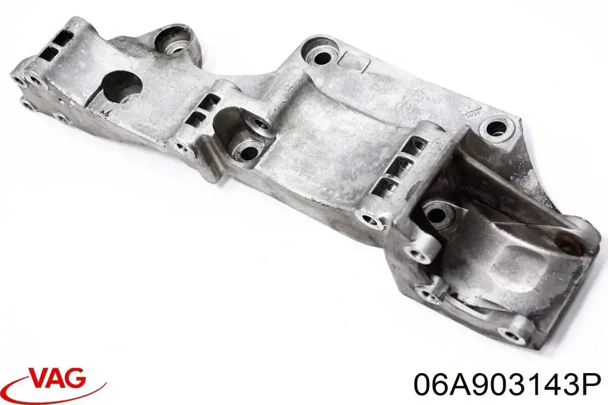 06A903143P VAG Soporte alternador