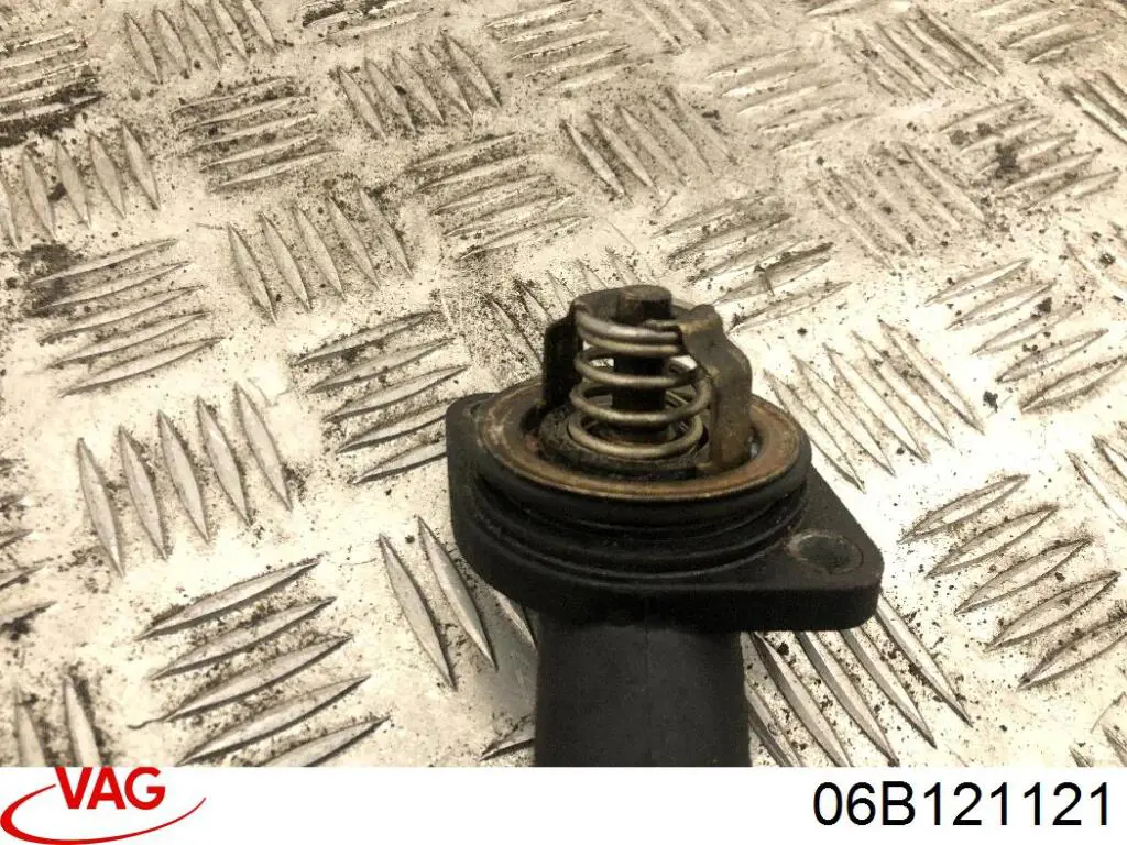 Tapa de termostato 06B121121 VAG