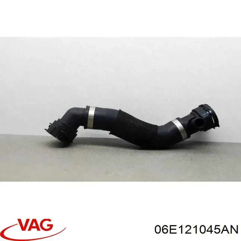 Comprar 06E121045AN VAG Brida del sistema de refrigeración (triple unión)