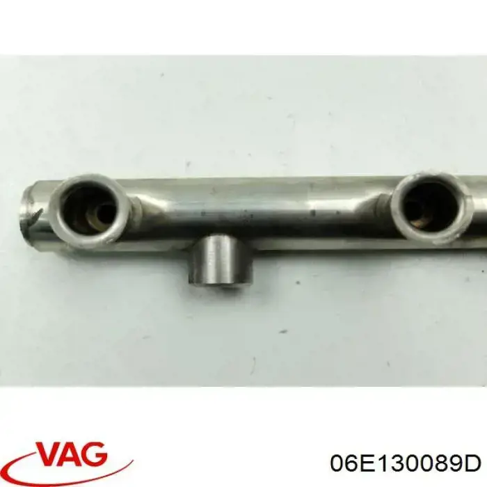 Rampa de combustible izquierda 06E130089D VAG