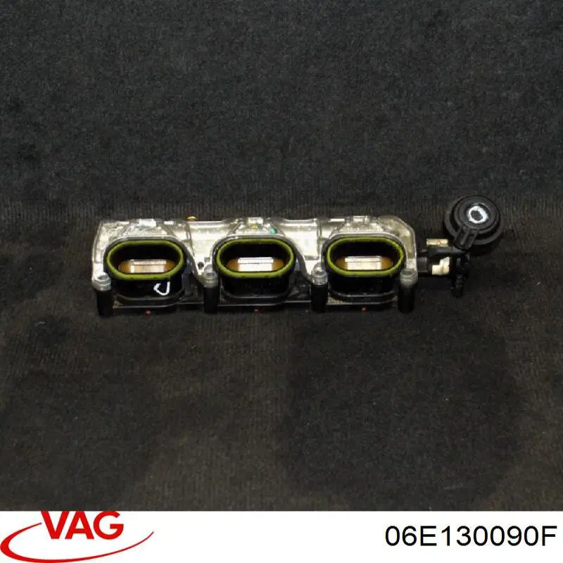 Comprar 06E130090F VAG Rampa de combustible derecha