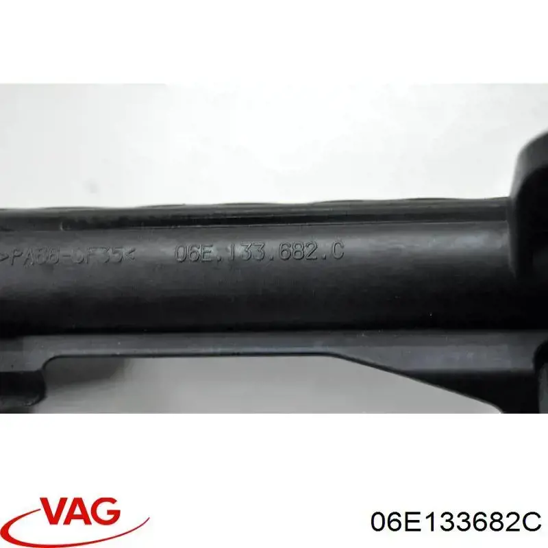 Comprar 06E133682C VAG Rampa de combustible derecha
