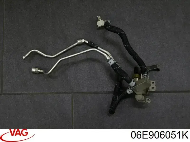 Sensor de la presión del combustible VAG 06E906051K