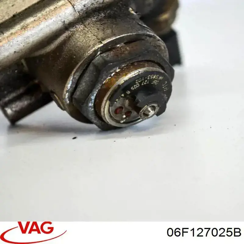 Bomba inyectora 06F127025B VAG