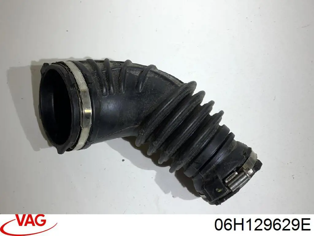 Conducto de aire, salida del filtro de aire VAG 06H129629E precio, desde 31,23 EUR