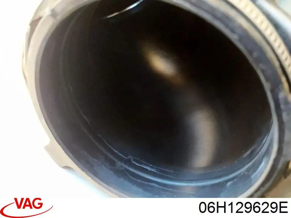 Comprar 06H129629E VAG Conducto de aire, salida del filtro de aire