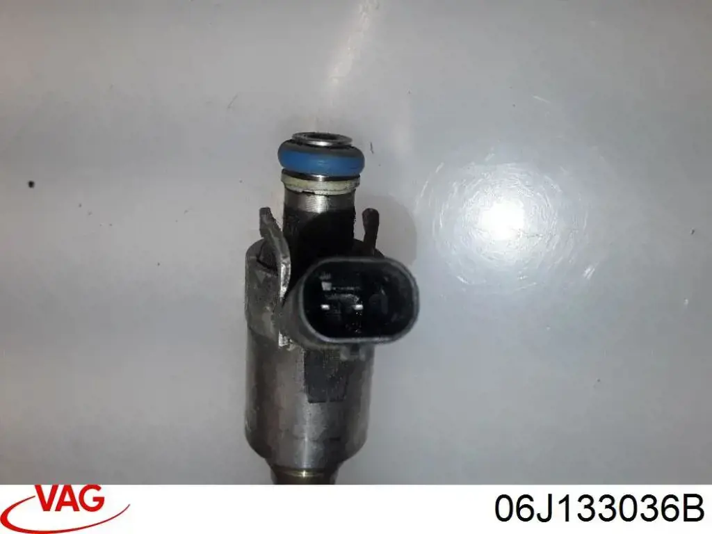 06J133036B VAG Soporte del inyector