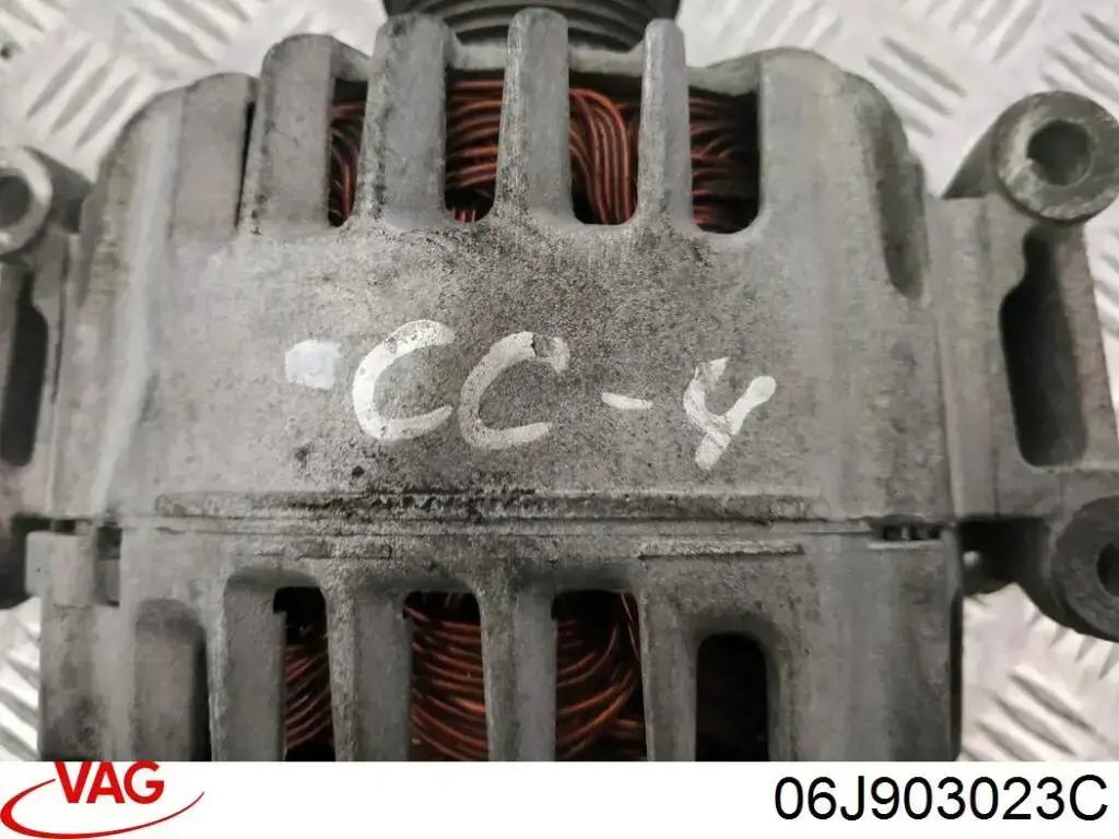 06J903023C VAG Alternador de coche