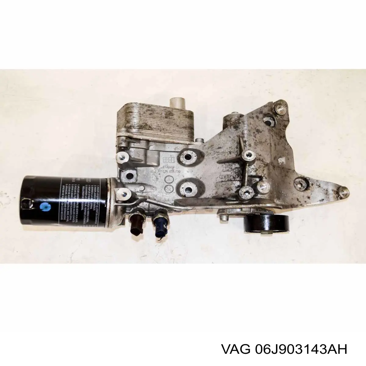 06J903143AH VAG Soporte alternador