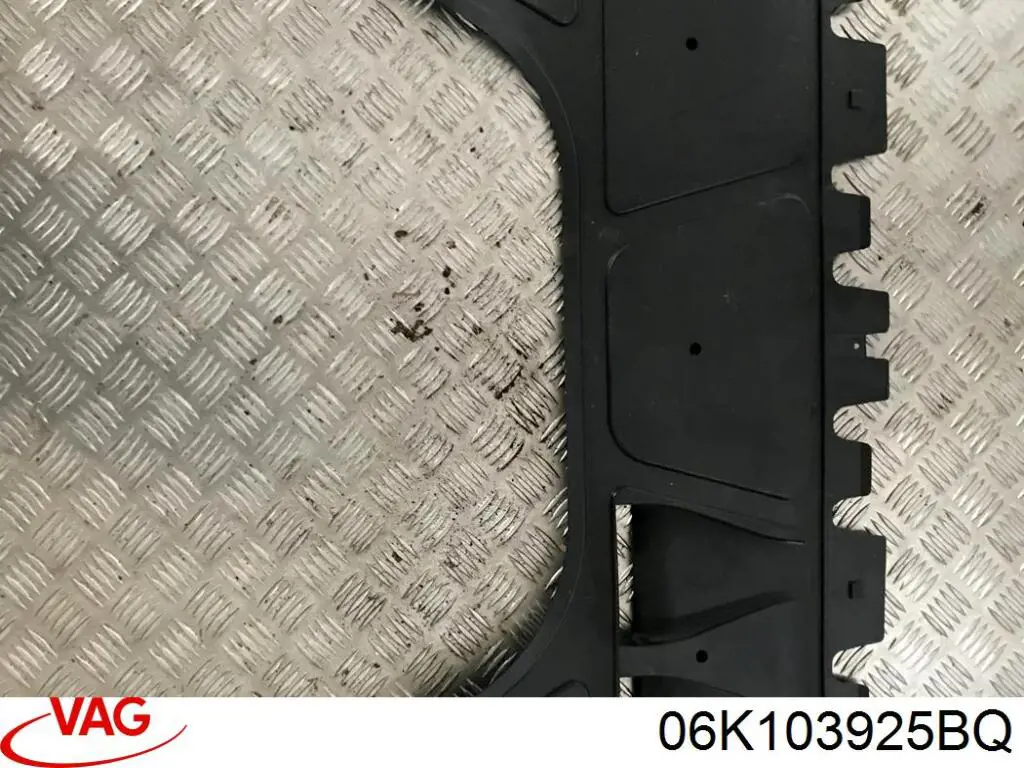 Cubierta decorativa del motor VAG 06K103925Q precio, desde 135,37 EUR