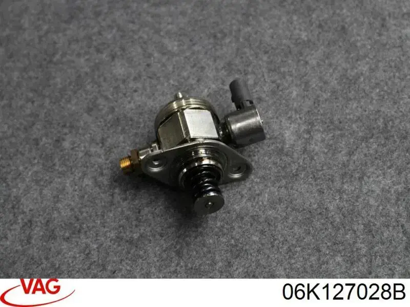 Bomba de alta presión de combustible VAG 06K127028B precio, desde 325,29 EUR
