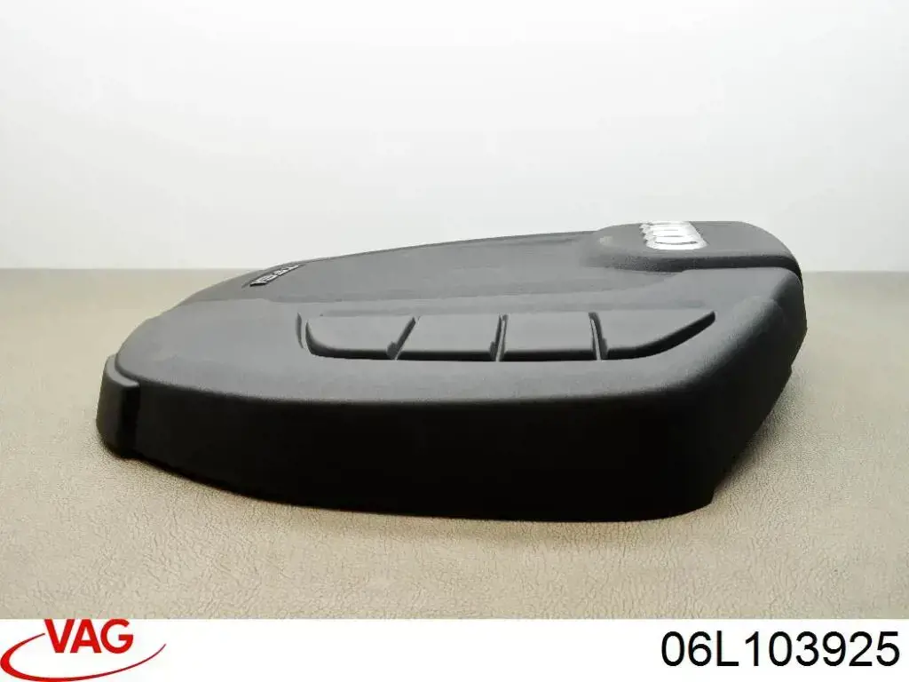 Cubierta motor VAG 06L103925