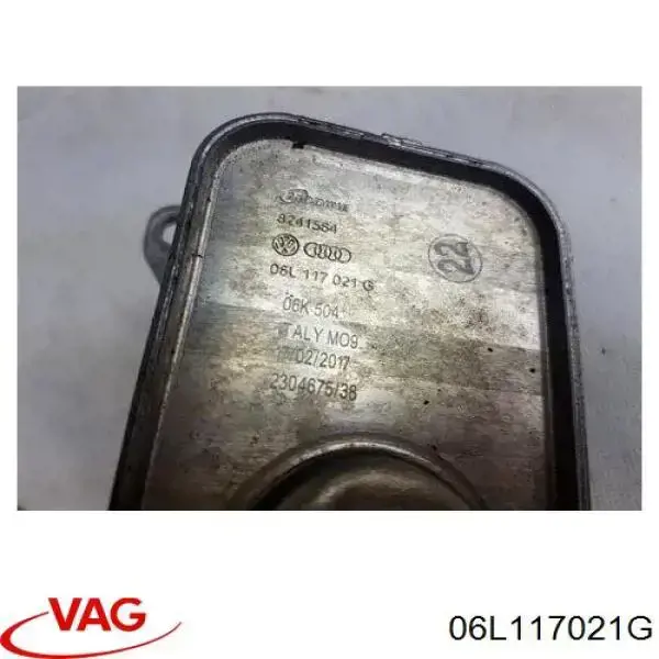 06L117021G VAG radiador de aceite, bajo de filtro