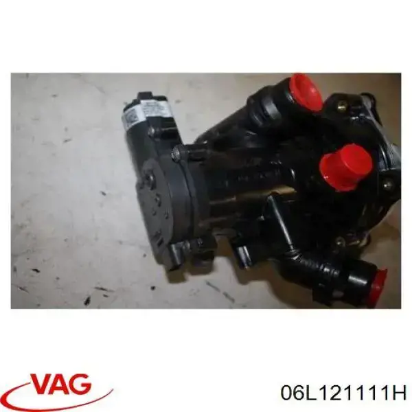 Comprar 06L121111H VAG Bomba de agua de refrigeración con carcasa