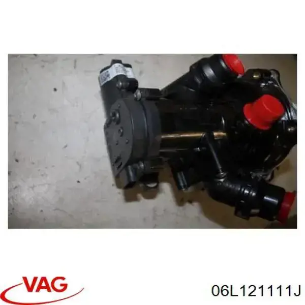 Comprar 06L121111J VAG Bomba de agua de refrigeración con carcasa