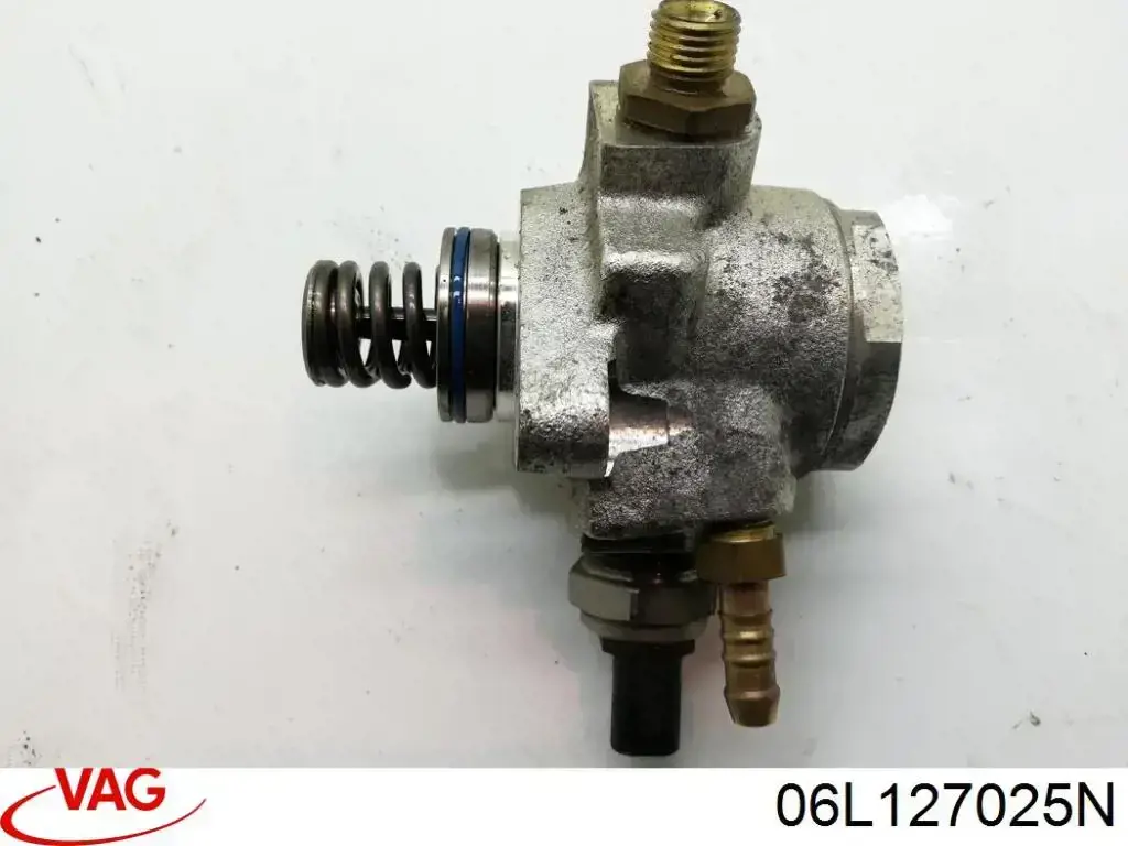 Bomba de alta presión de combustible VAG 06L127025N precio, desde 314,52 EUR