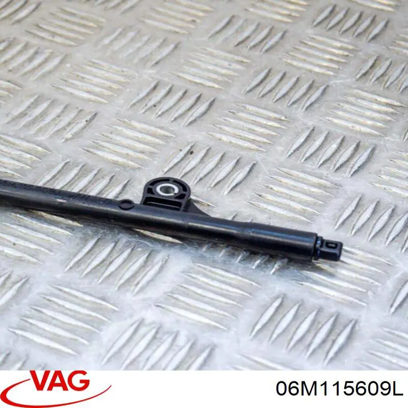 Comprar 06M115609L VAG Guía de la varilla de nivel de aceite del motor