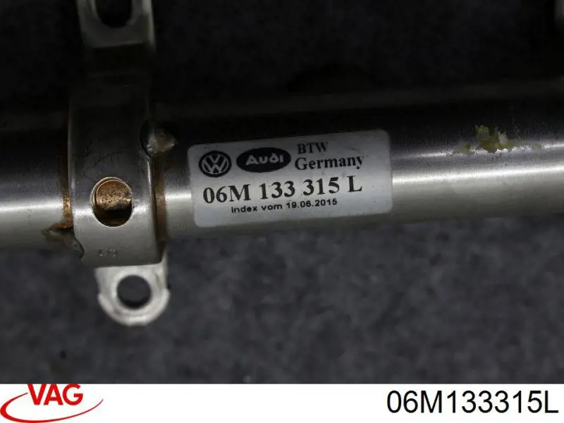Rampa de combustible izquierda VAG 06M133315L precio, desde 90,02 EUR