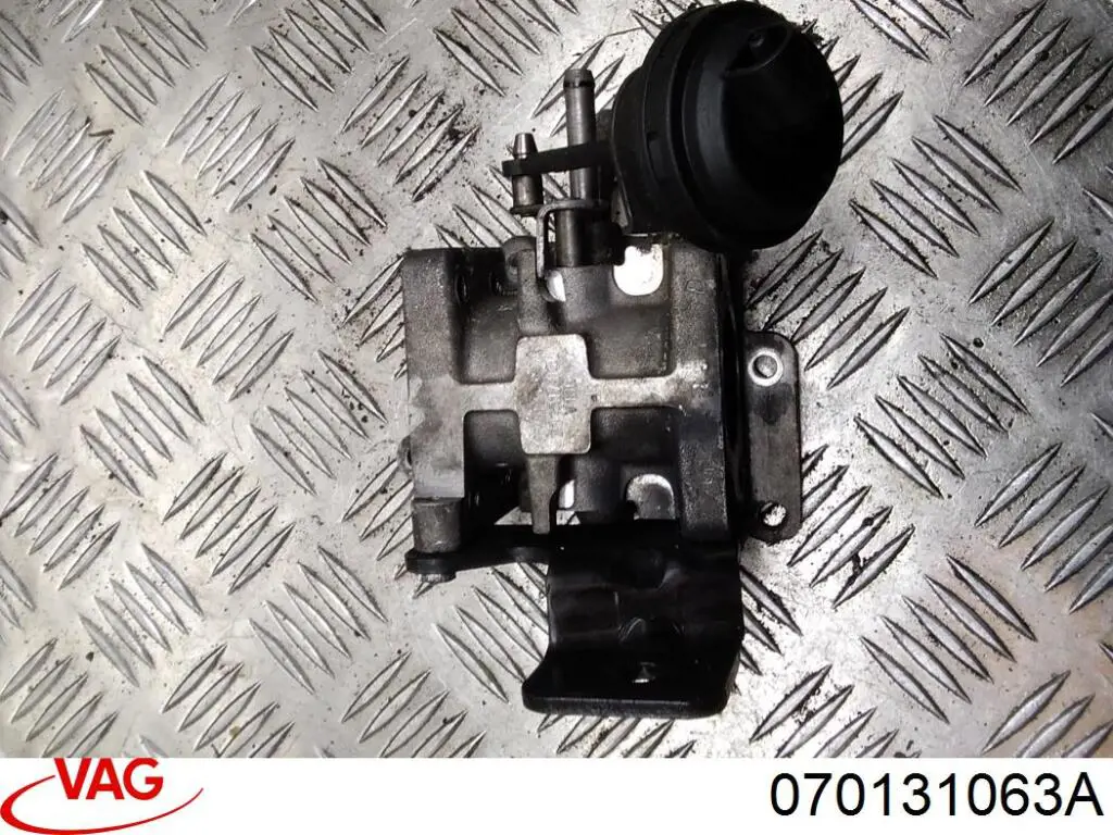 Enfriador de recirculación de gases de escape EGR VAG 070131511A precio, desde 76,96 EUR