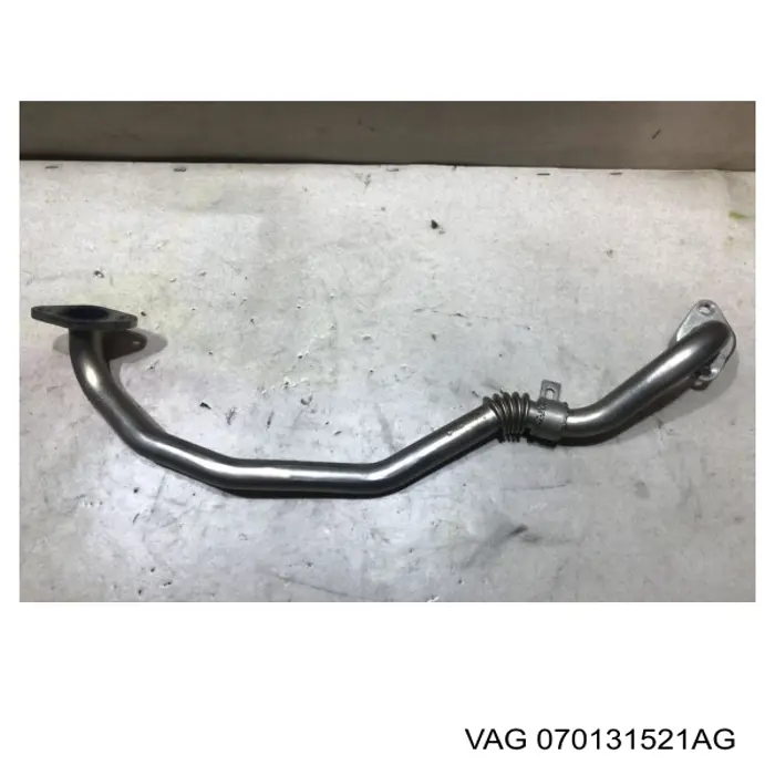 Comprar 070131521AG VAG Tubo del sistema de recirculación de gases de escape EGR
