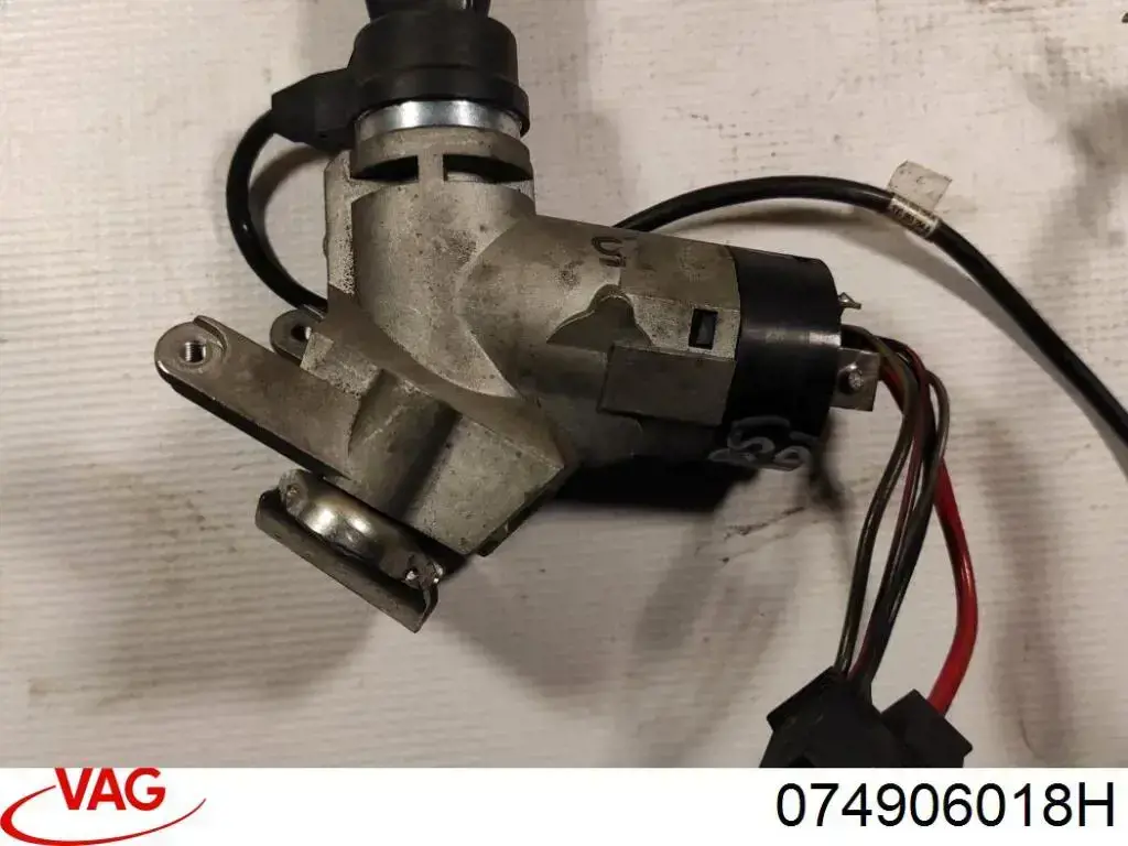 ECU 074906018H VAG