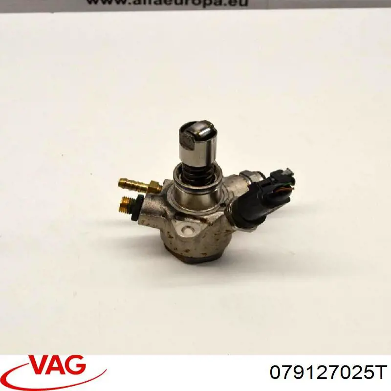Bomba de alta presión de combustible VAG 079127025T precio, desde 405,79 EUR