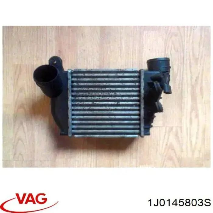 1J0145803S VAG radiador de aire de admisión