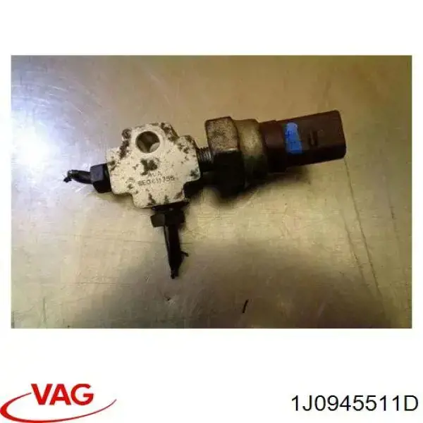Interruptor luz de freno VAG 1J0945511D