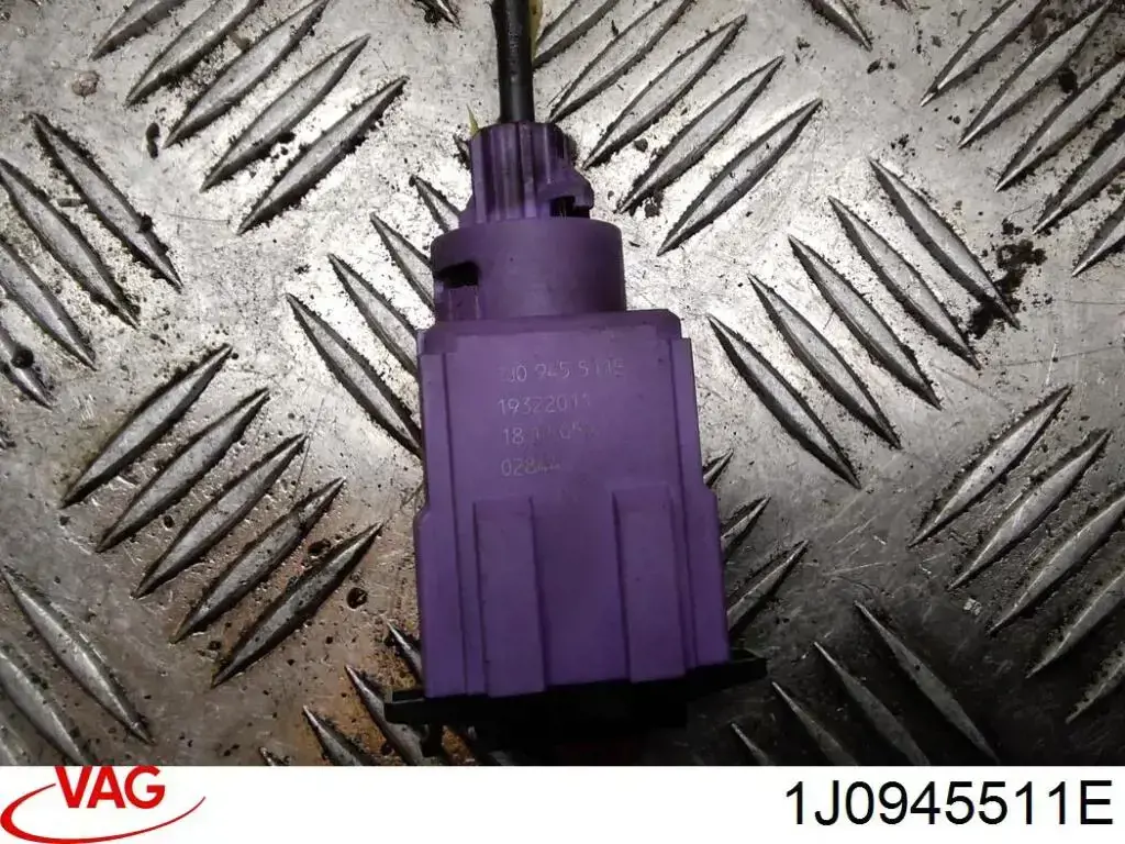 Interruptor de luz de freno 1J0945511E VAG
