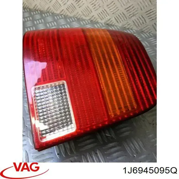Piloto trasero izquierdo VAG 1J6945111N precio, desde 45,38 EUR
