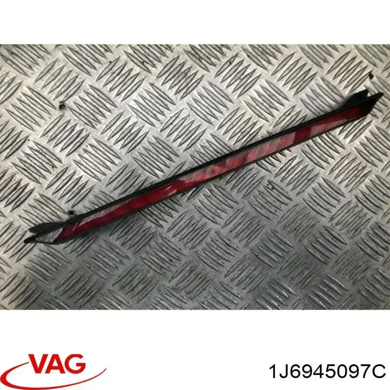 Lampara de luz de freno adicional  VAG 1J6945097C precio, desde 30,49 EUR