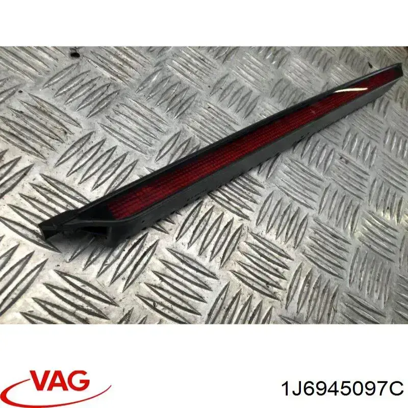Tercera luz de freno 1J6945097C VAG