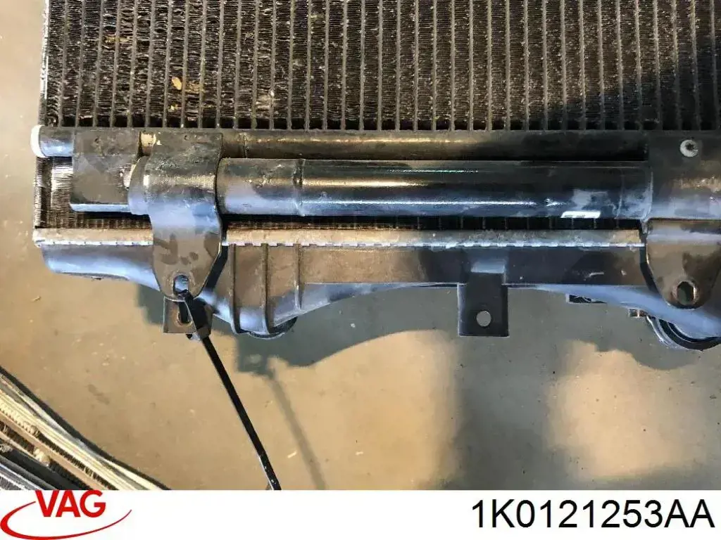 Radiador de água VAG 1K0121253AA