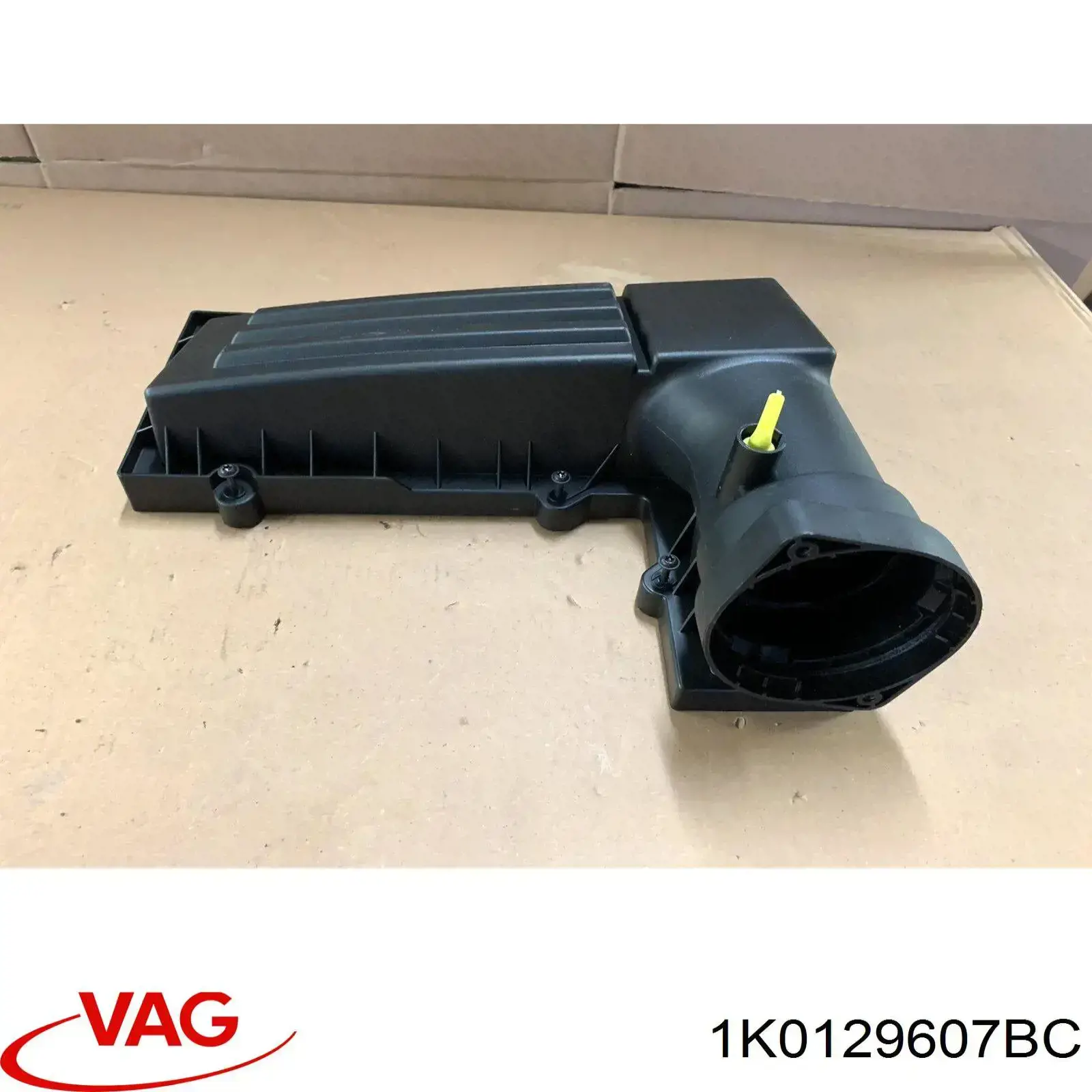 Caja del filtro de aire VAG 1K0129607BC precio, desde 172,13 EUR
