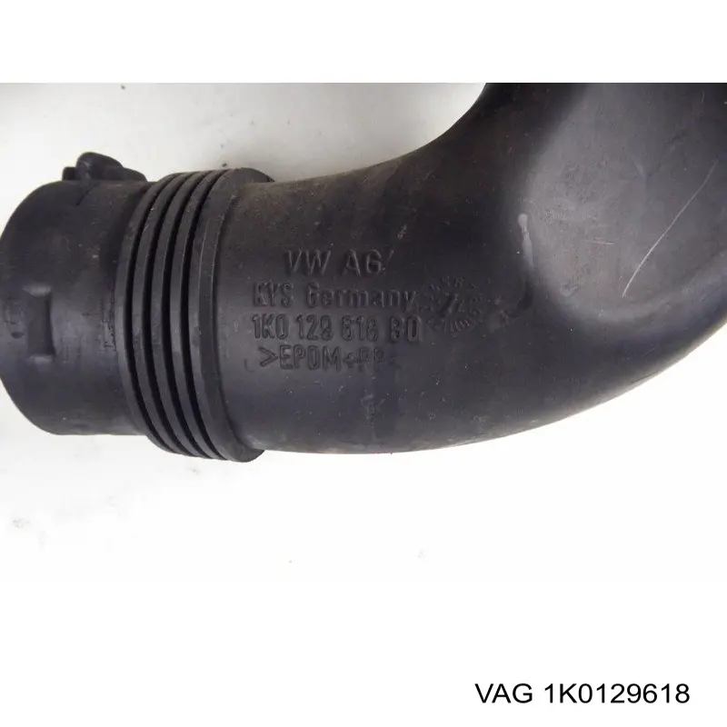 Conducto de aire, salida del filtro de aire 1K0129618 VAG
