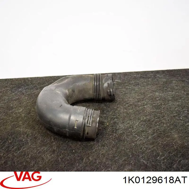 Tubo flexible de aspiración 1K0129618AT VAG